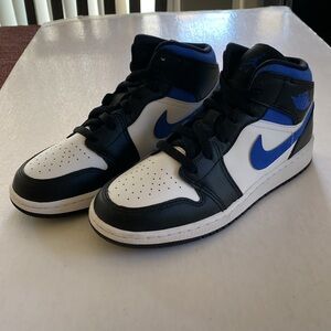 NIKE Air Jordan 1 Mid Top Racer Blue/Black /White 554725-140 Sneakers Size 5.5Y